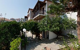 Sofia's Garden Studios